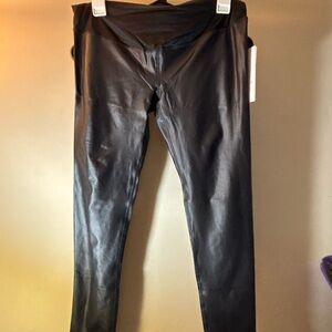 Ingrid Isabel Black Maternity Leggings with Glossy Finish